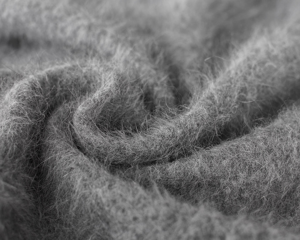 THE FUZZY – Dove Grey